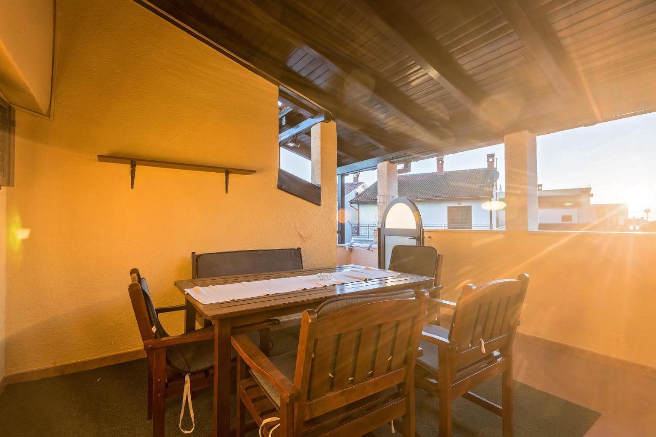 Apartmani Gilda Vrsar Exterior foto